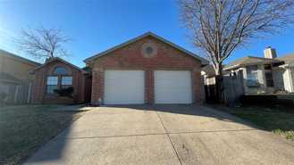 919 Richards Dr - Photo 1 of 1
