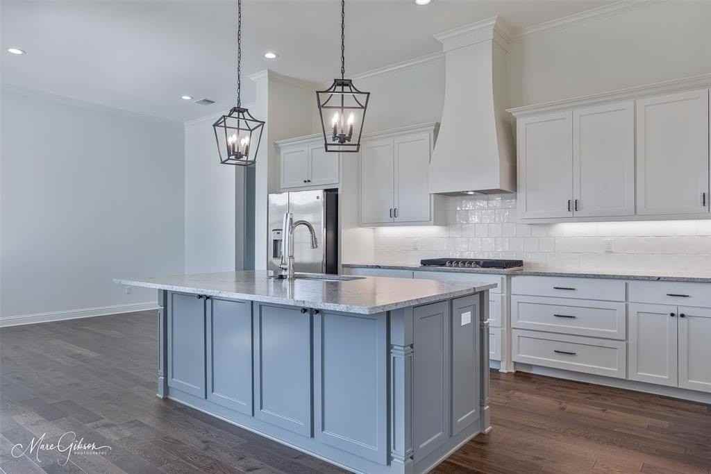 9843 Canebrake Ln - Photo 7 of 20