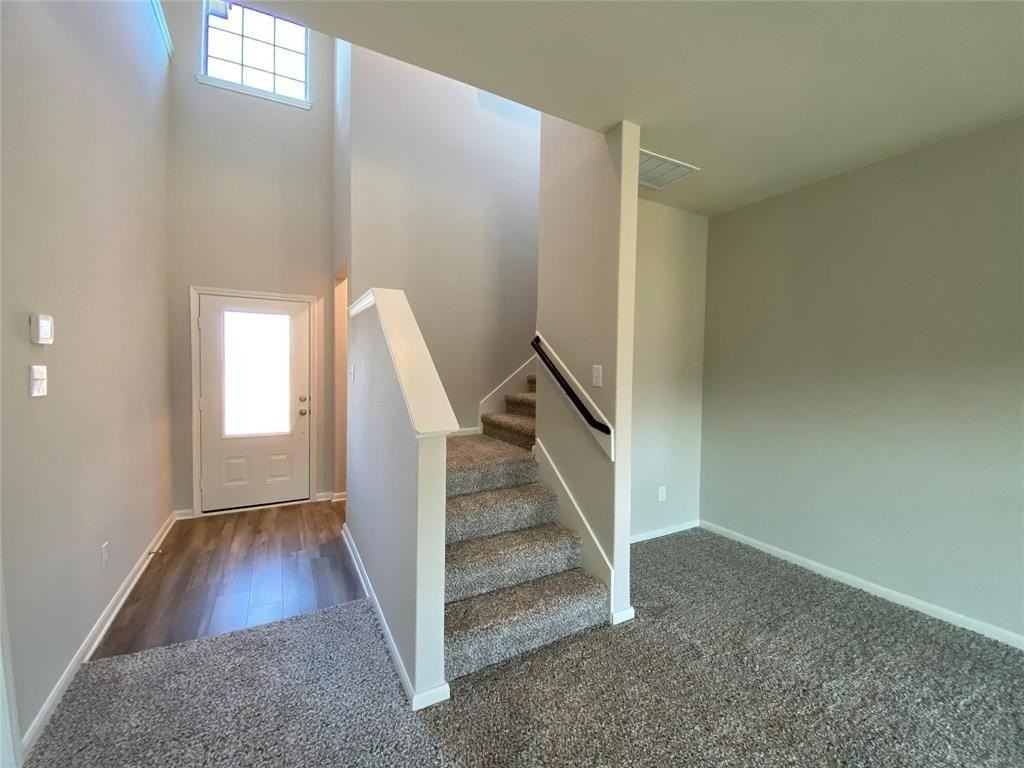 205 Emma Dr - Photo 6 of 17