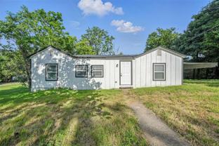 1927 S Fannin Ave - Photo 1 of 1