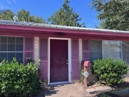 featured image of 400 20th St Se ## 430