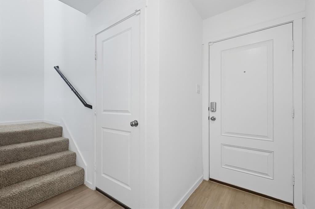 924 Blue Heron Drive - Photo 5 of 40