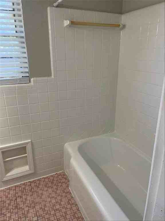 4815 Live Oak St #6 - Photo 4 of 13