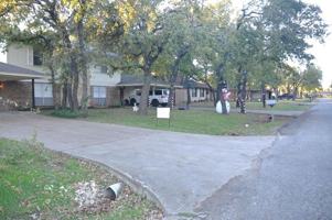 featured image of 2610 W Highland Dr