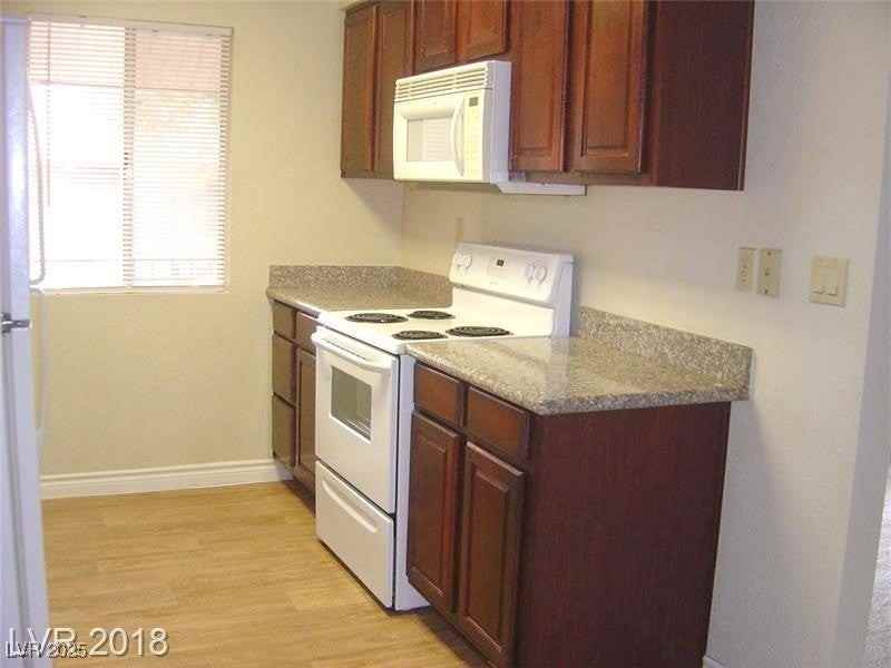 5314 River Glen Drive - Photo 5 of 18