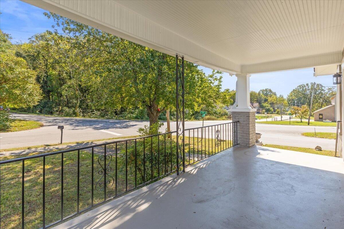 2719 13th Ave - Photo 3 of 25