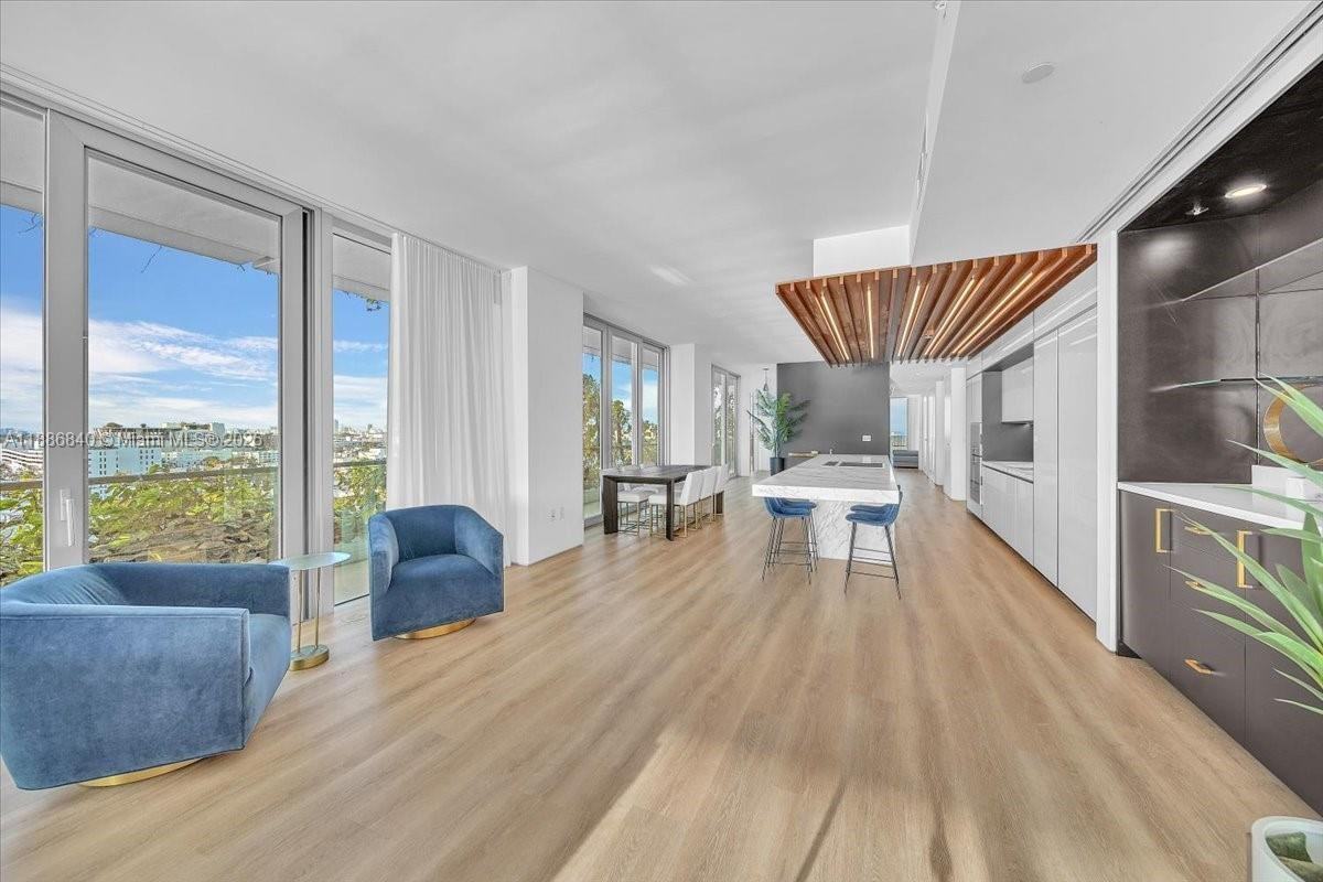 1300 Monad Ter - Photo 6 of 8