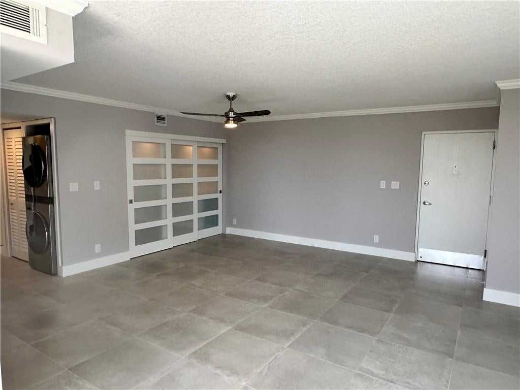 112 N Birch Rd - Photo 5 of 28