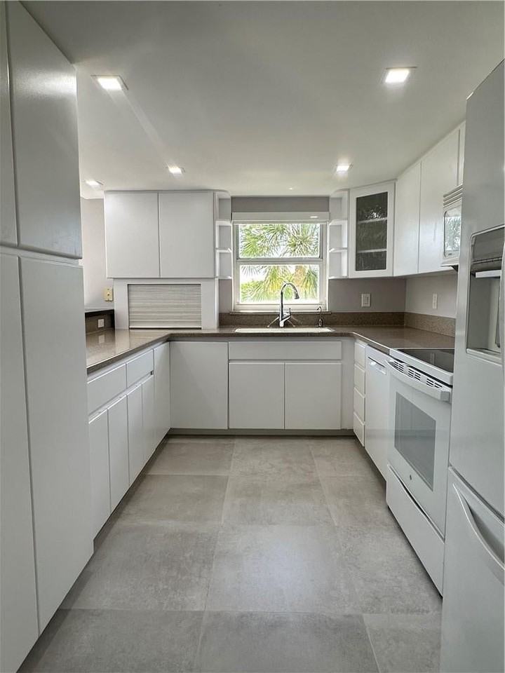 112 N Birch Rd - Photo 6 of 28