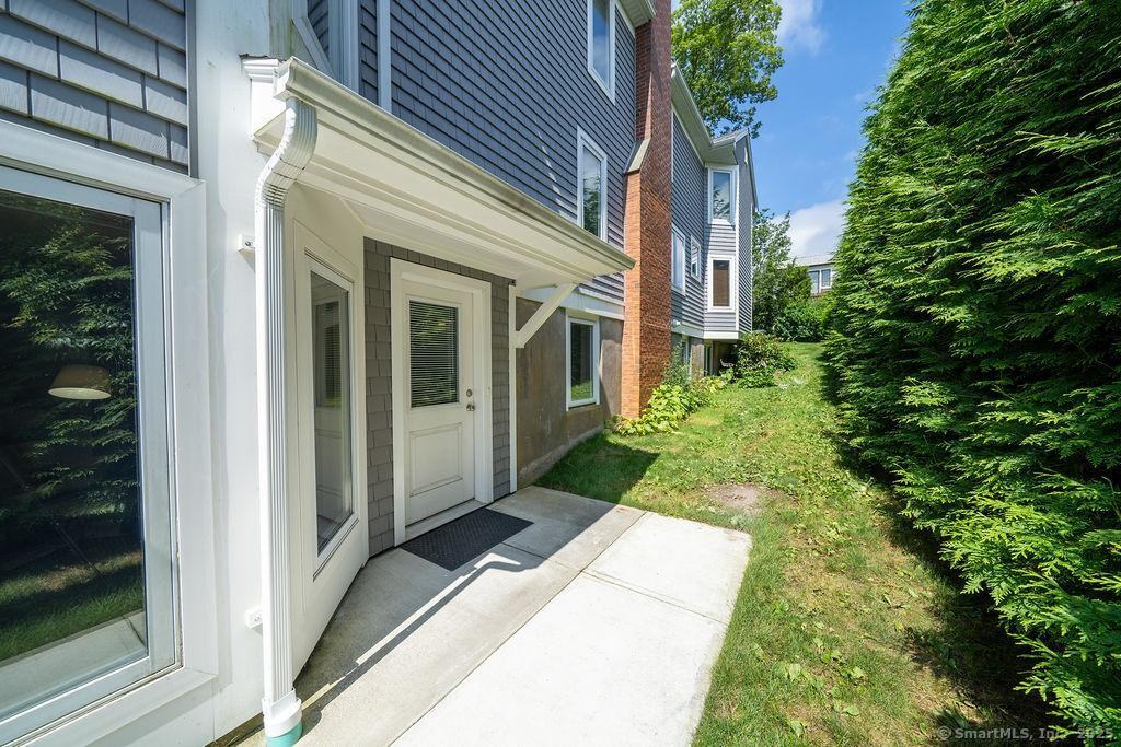 133 Linden Ave - Photo 2 of 25