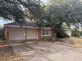 3328 Camarie Ave - Photo 1 of 1