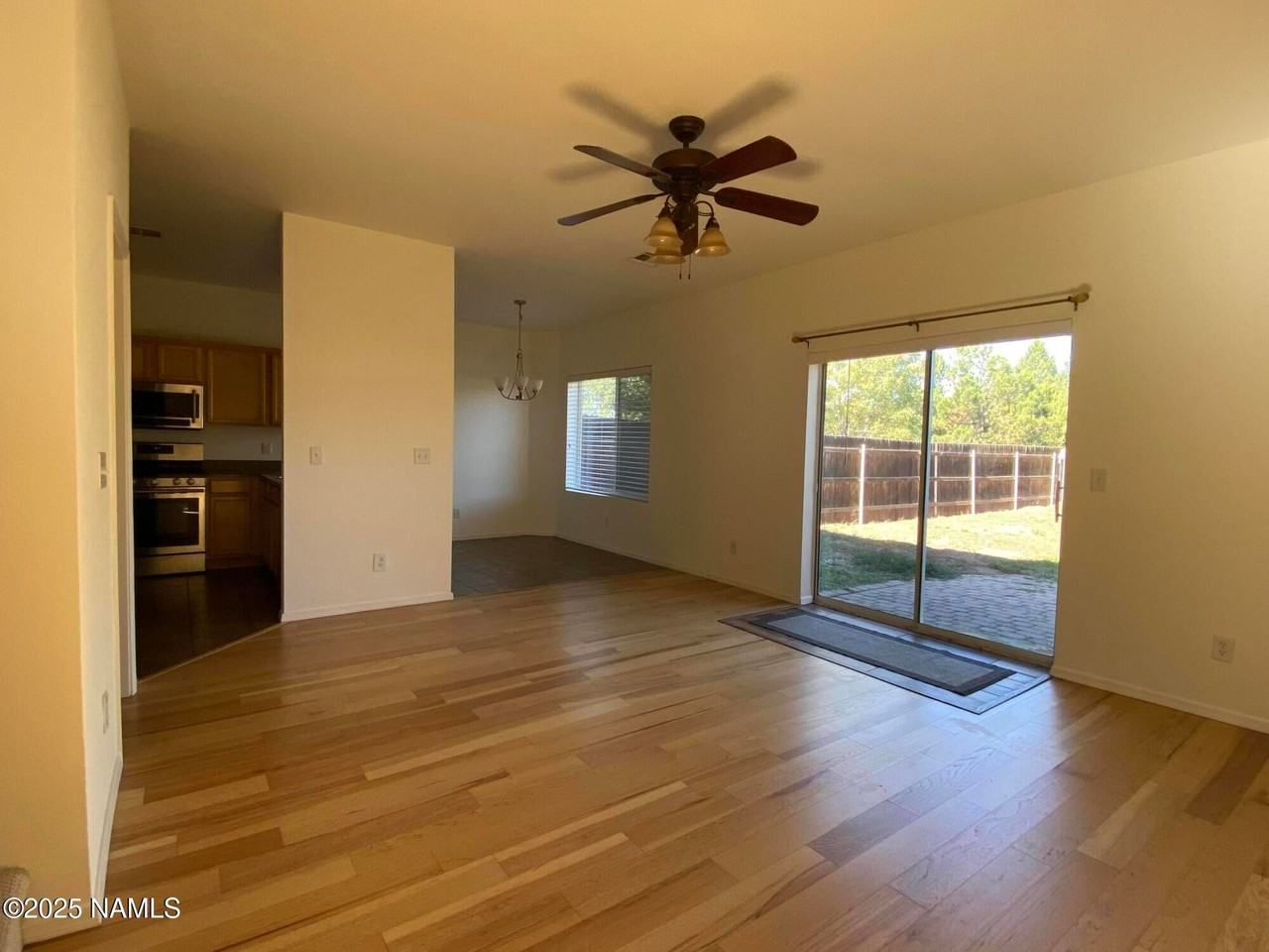 9087 W Arden Ln - Photo 4 of 6