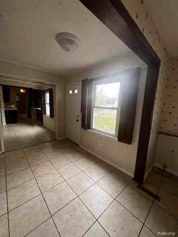 4957 Polk St - Photo 6 of 17