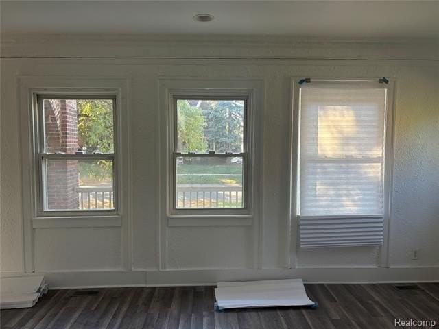 3224 Webb St - Photo 4 of 25