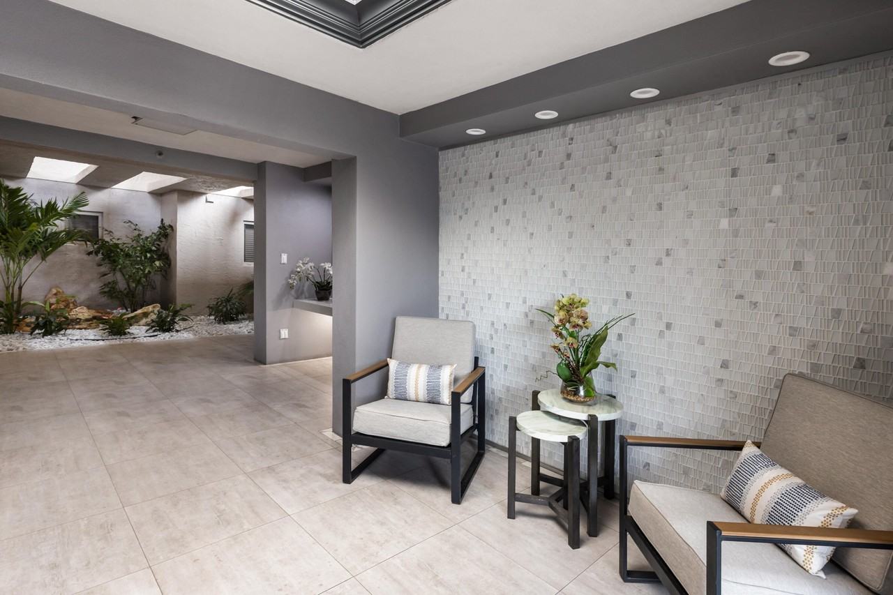 5279 Fountains Dr S #305 - Photo 4 of 37