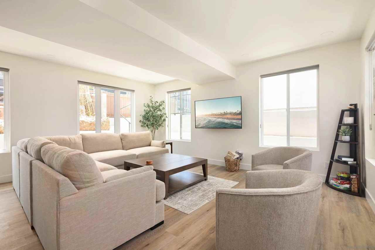 4616 Cape May Ave - Photo 3 of 25