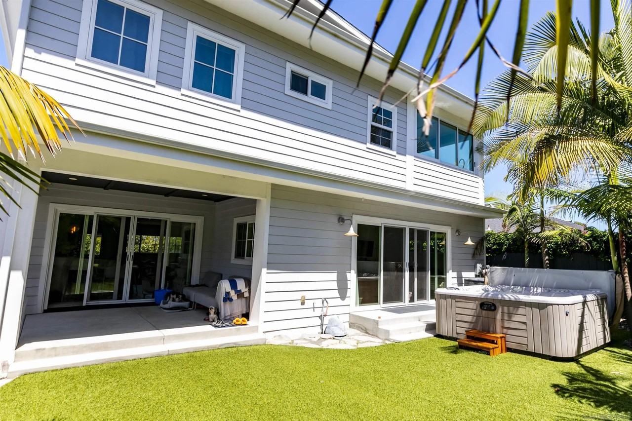 6429 Dowling Dr - Photo 3 of 36