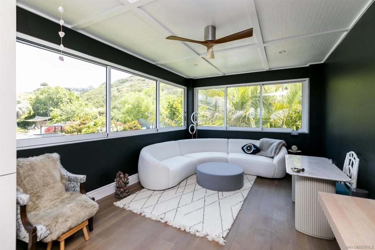 6429 Dowling Dr - Photo 4 of 36