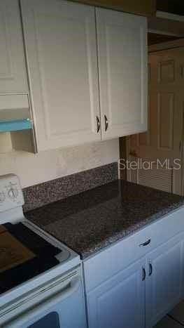 2612 Hidden Lake Dr N #B - Photo 4 of 7