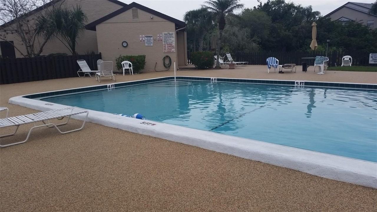 2612 Hidden Lake Dr N #B - Photo 6 of 7