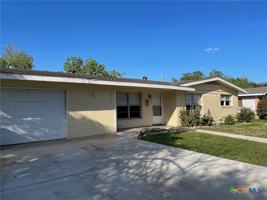 featured image of 2206 E Locust Ave