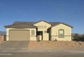 featured image of 7999 S Bentgrass Ln