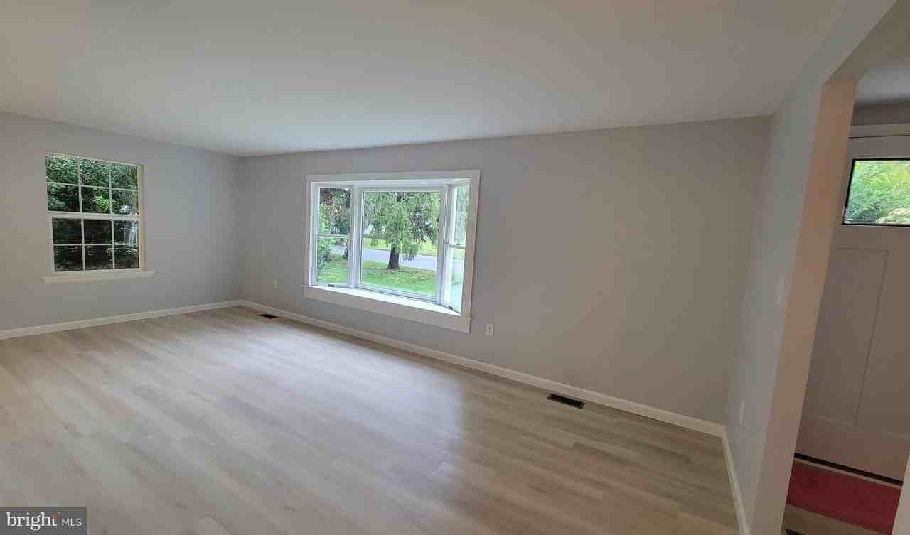 410 Spruce Street - Photo 2 of 8