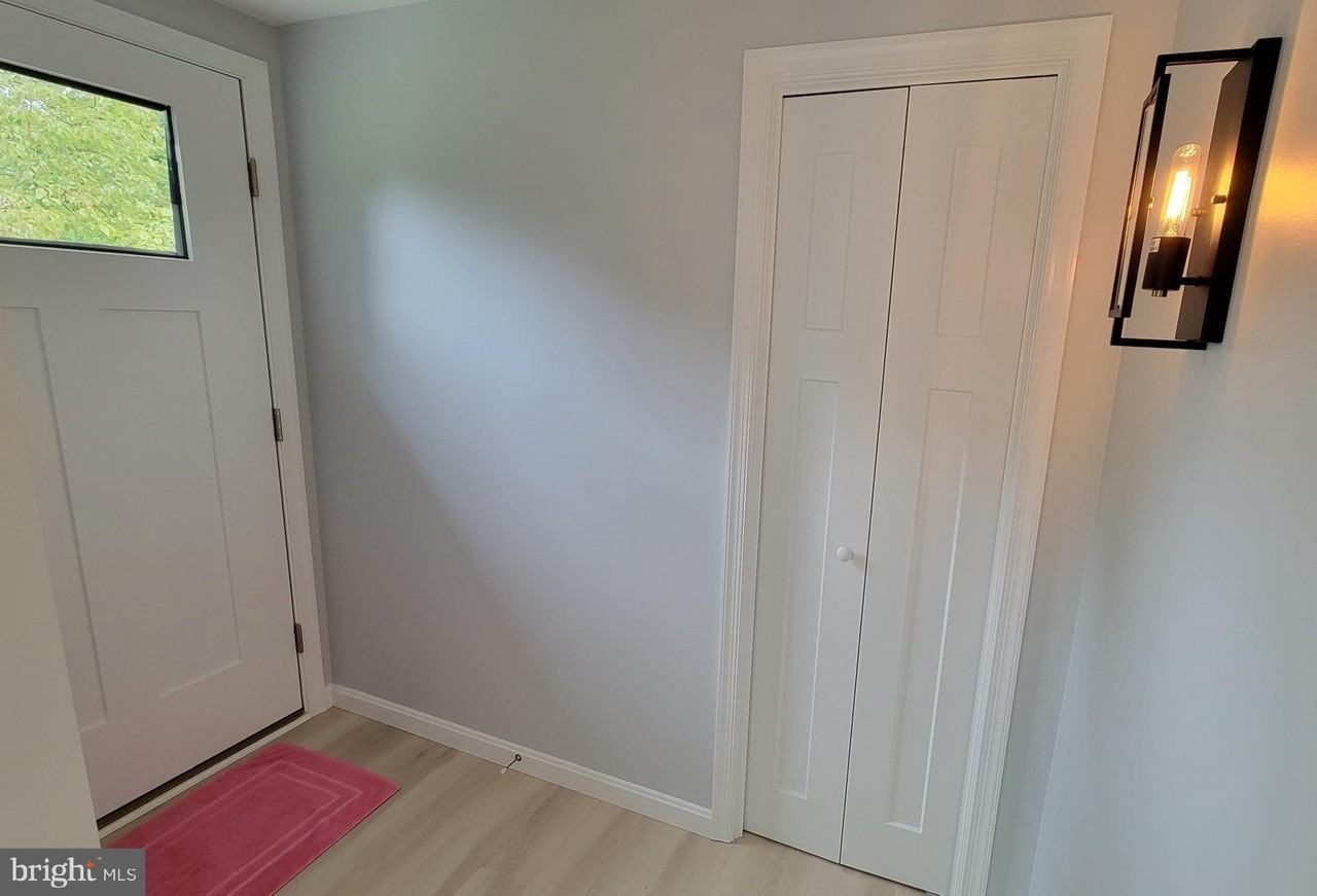 410 Spruce Street - Photo 4 of 8