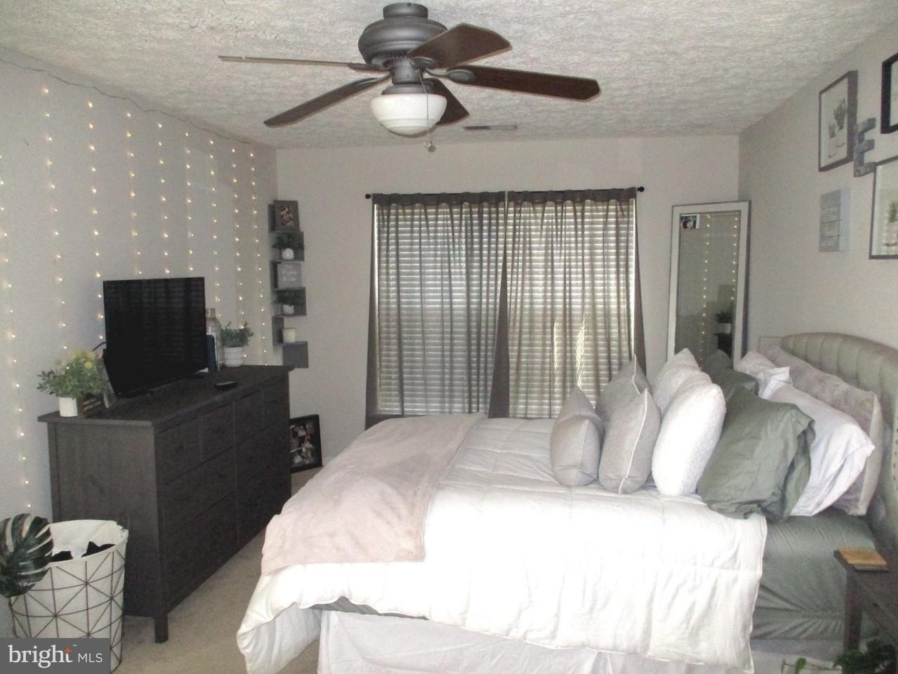 2003 Phillips Terrace #6 - Photo 5 of 11