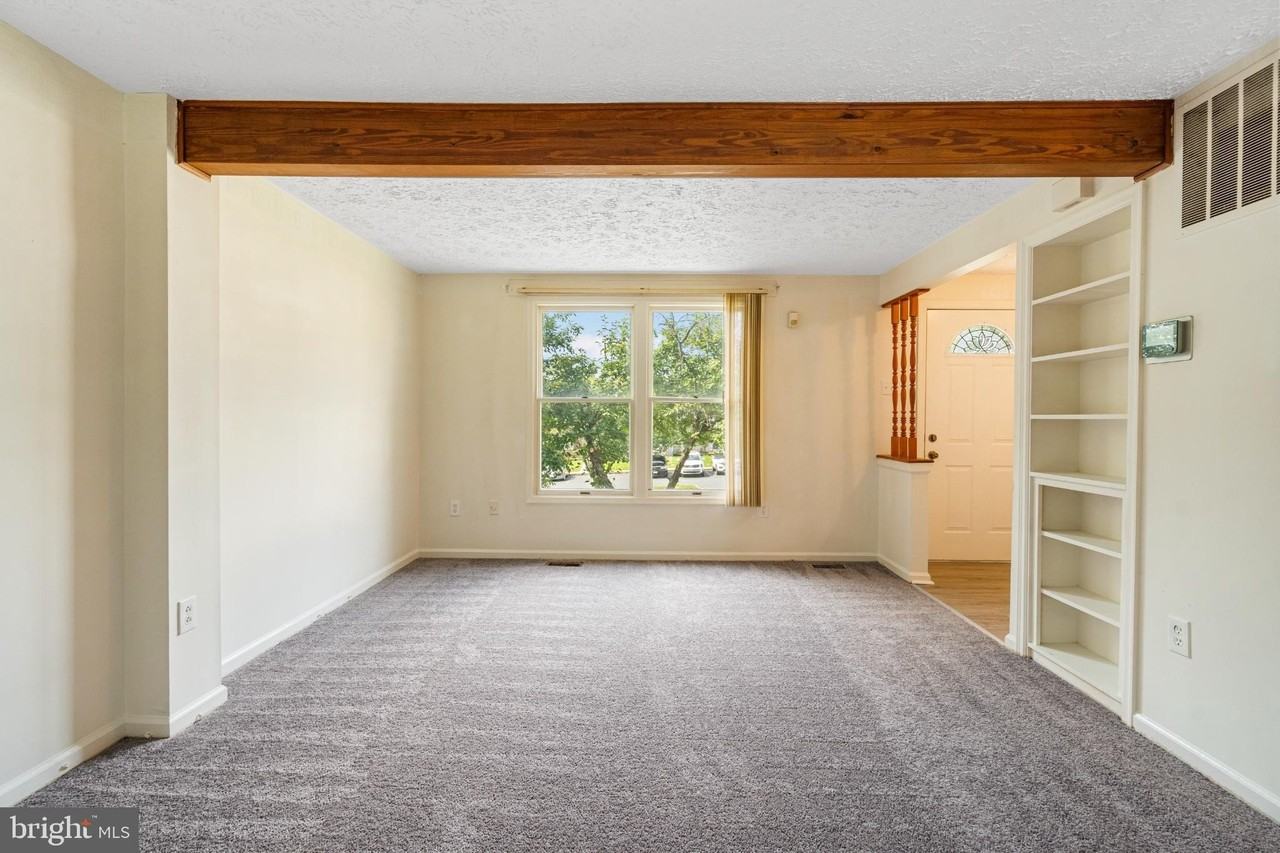 3322 Racoon Ct - Photo 6 of 44