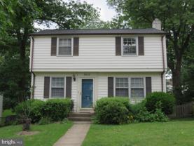 9912 Dickens Ave - Photo 1 of 1