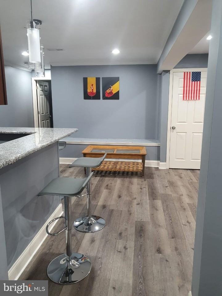 8 Jackson Ct - Photo 5 of 25