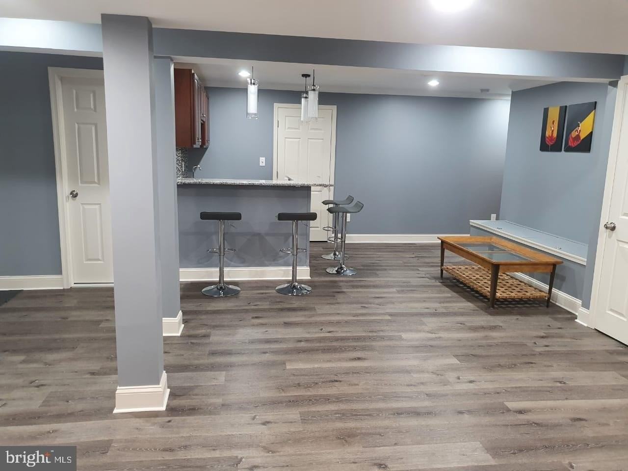 8 Jackson Ct - Photo 7 of 25