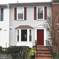 2113 N Tazewell Ct - Photo 1 of 1