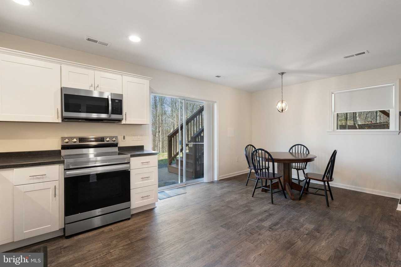 7258 Baldwin Ridge Road #B - Photo 3 of 36