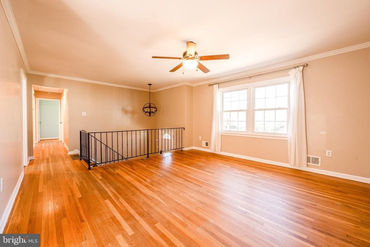 3900 Flagstone Ter - Photo 4 of 36