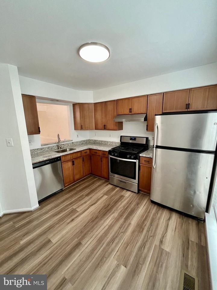 422 Nikki Ter Se - Photo 4 of 36