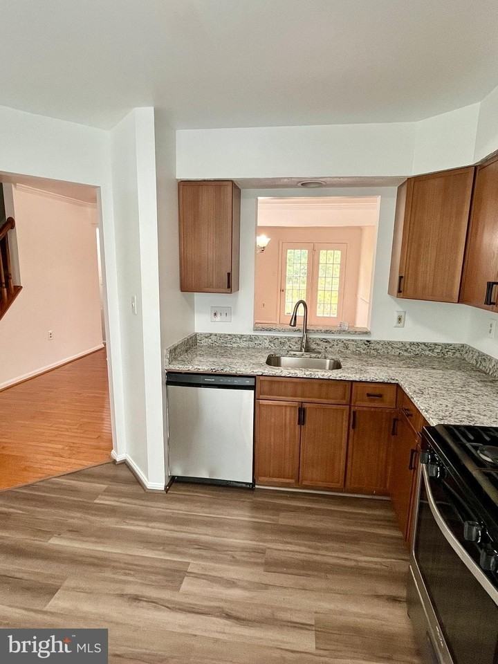 422 Nikki Ter Se - Photo 5 of 36