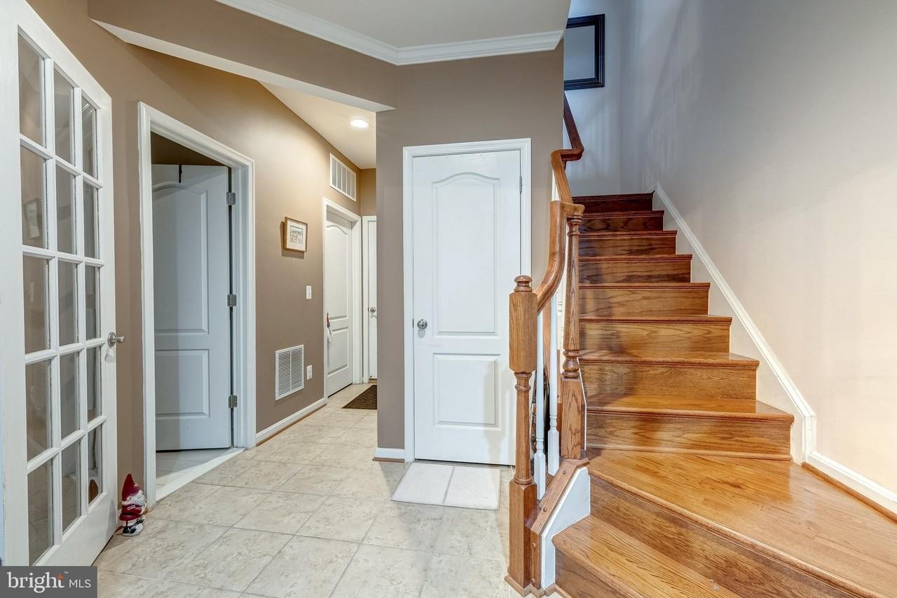 22644 Amberjack Square - Photo 4 of 34