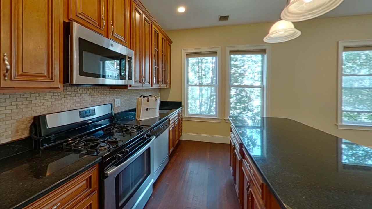 240 240 Parker Hill Avenue240 Parker Hill Avenue - 2 #2 - Photo 2 of 10