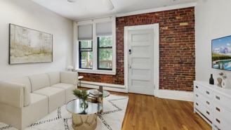 1541 Tremont St #2R - Photo 1 of 1