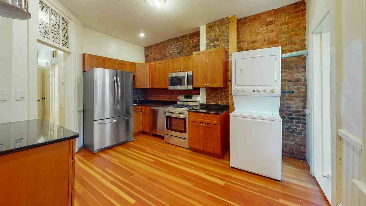 10 Mark St #1 - Photo 3 of 12