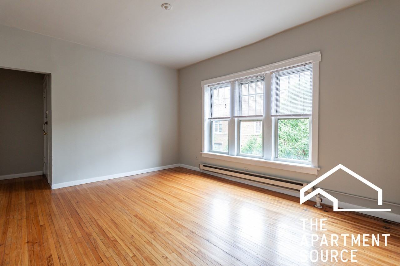 W Barry Ave #S1 - Photo 7 of 10