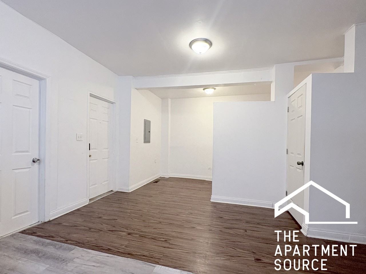 1900 S Throop St #9 - Photo 3 of 15