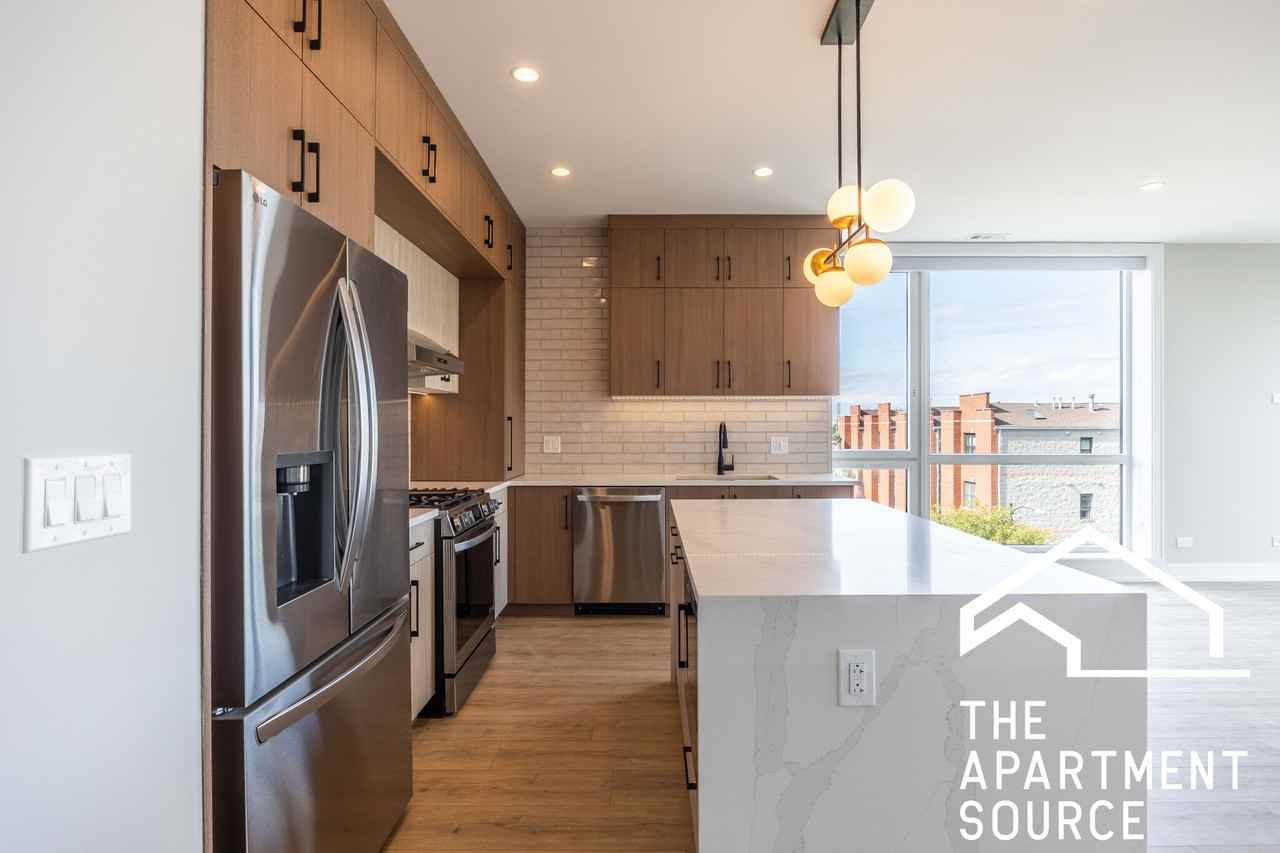 2355 W Flournoy St #301 - Photo 4 of 28