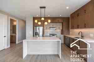 featured image of 2355 W Flournoy St #201