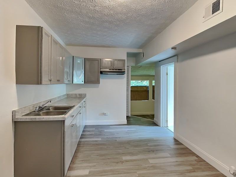 7345 Linda Drive - Photo 4 of 19