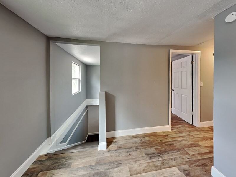 7345 Linda Drive - Photo 5 of 19