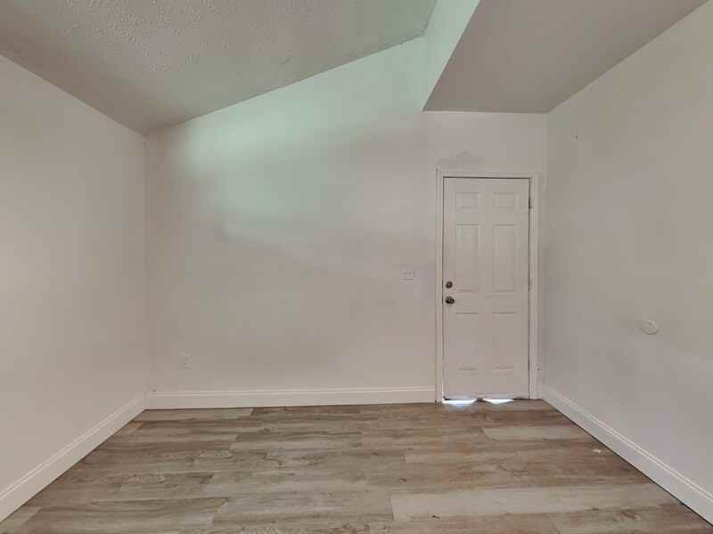 7345 Linda Drive - Photo 6 of 19