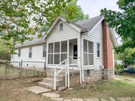 featured image of 36 N Poe St